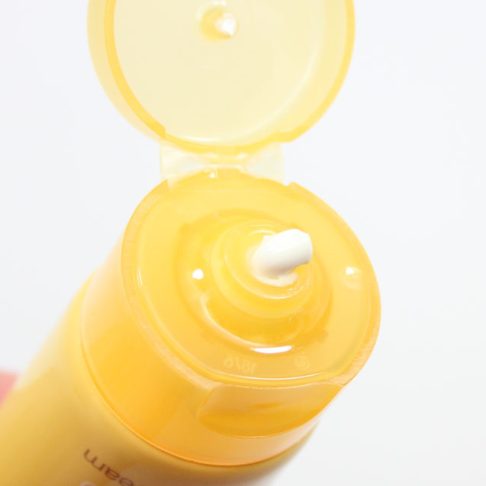 clinique-sun-spf50-board-spectru,-body-cream-arte4