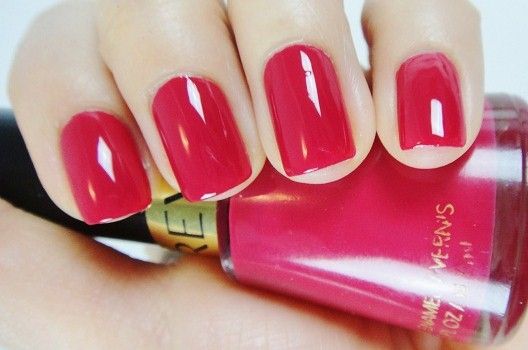revlon-esmalte-de-uñas-270-cherries-inthe-show