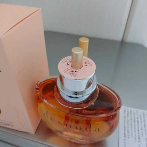 ungaro-desnuda-EDP-arte