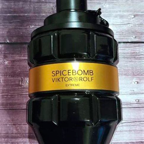 viktor-and-rolf-spicebomb