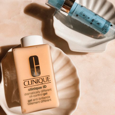 clinique-dramatically-oil-control-gel-ID-arte2