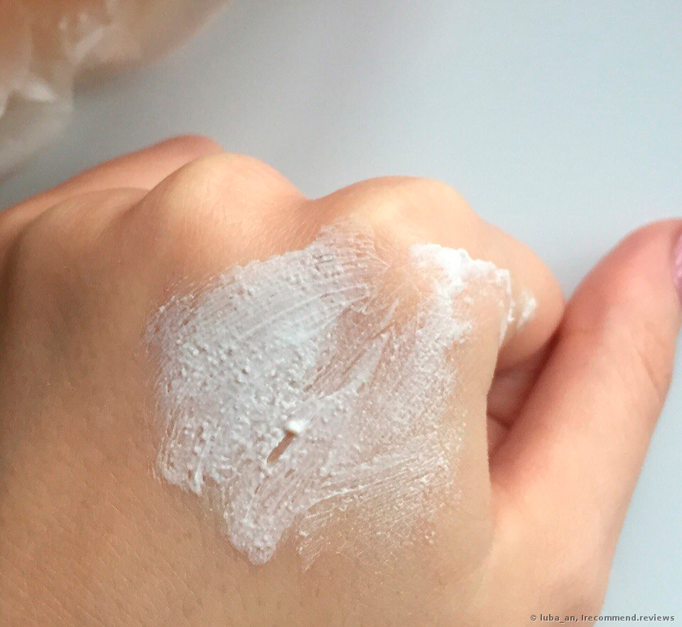 clinique-exfoliating-scrub-gommage-tonique-arte2