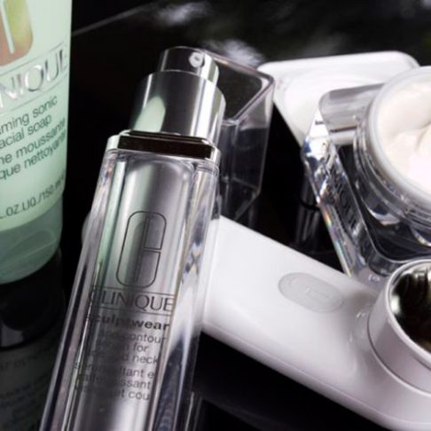 clinique-sculptwear-cortouring-massage-cream-mask-arte