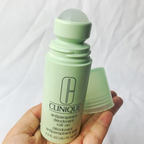 clinique-antiperspirant-deodorant-roll-on-arte