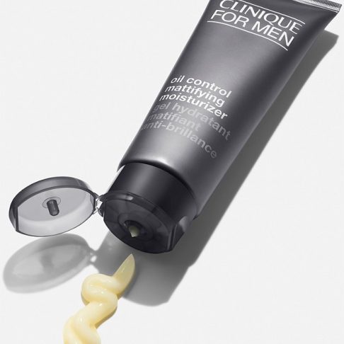 clinique-men-oil-control-mattifying-arte2