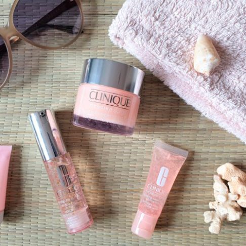 clinique-moisture-surge-lip-arte3