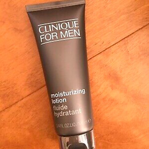 clinique-moisturizing-lotion-fluide-arte
