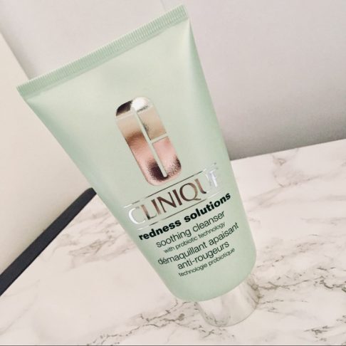 clinique-redness-solutions-soothing-cleanser-arte2