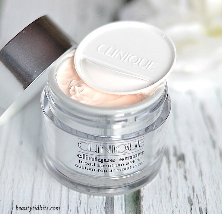clinique-smart-dia-custon-repair-moisturizer-mixta-grasa-arte2