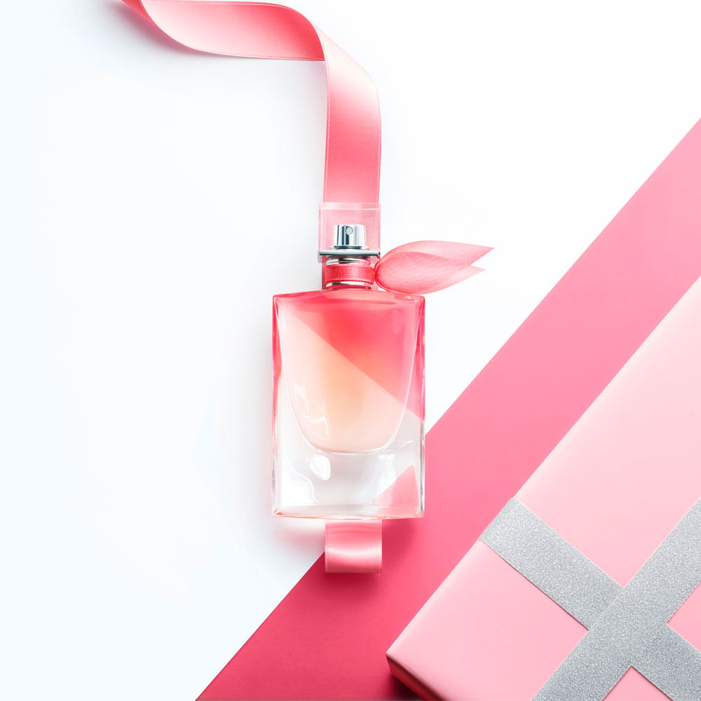 Alternative view of La Vie Est Belle en Rose