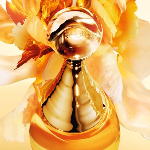 Alternative view of Jadore  l'or Essence de Parfum